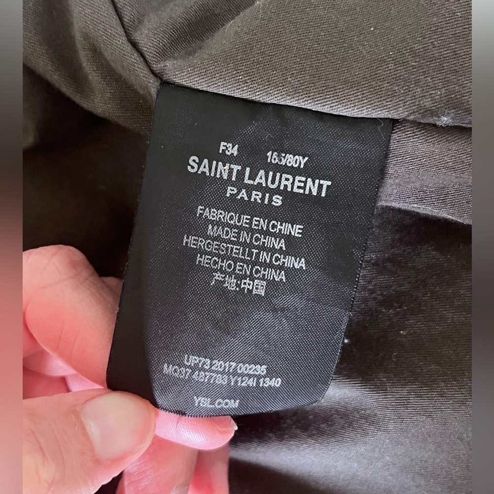 Yves Saint Laurent - Picture 10 of 12